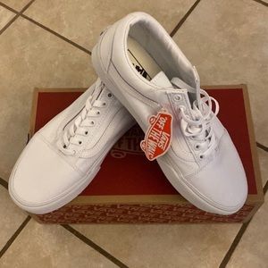 Men’s Bans brand new sneakers